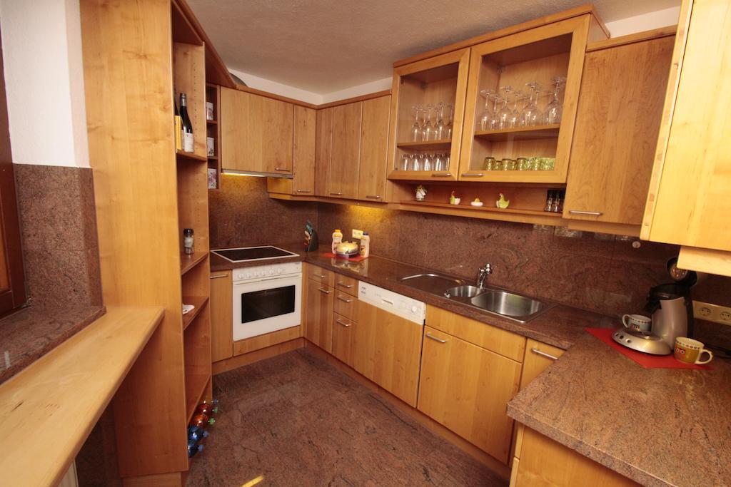 Luxus Appartement Schwarzwald Bei Freiburg 4 Schlafzimmer Sauna Sölden Quarto foto